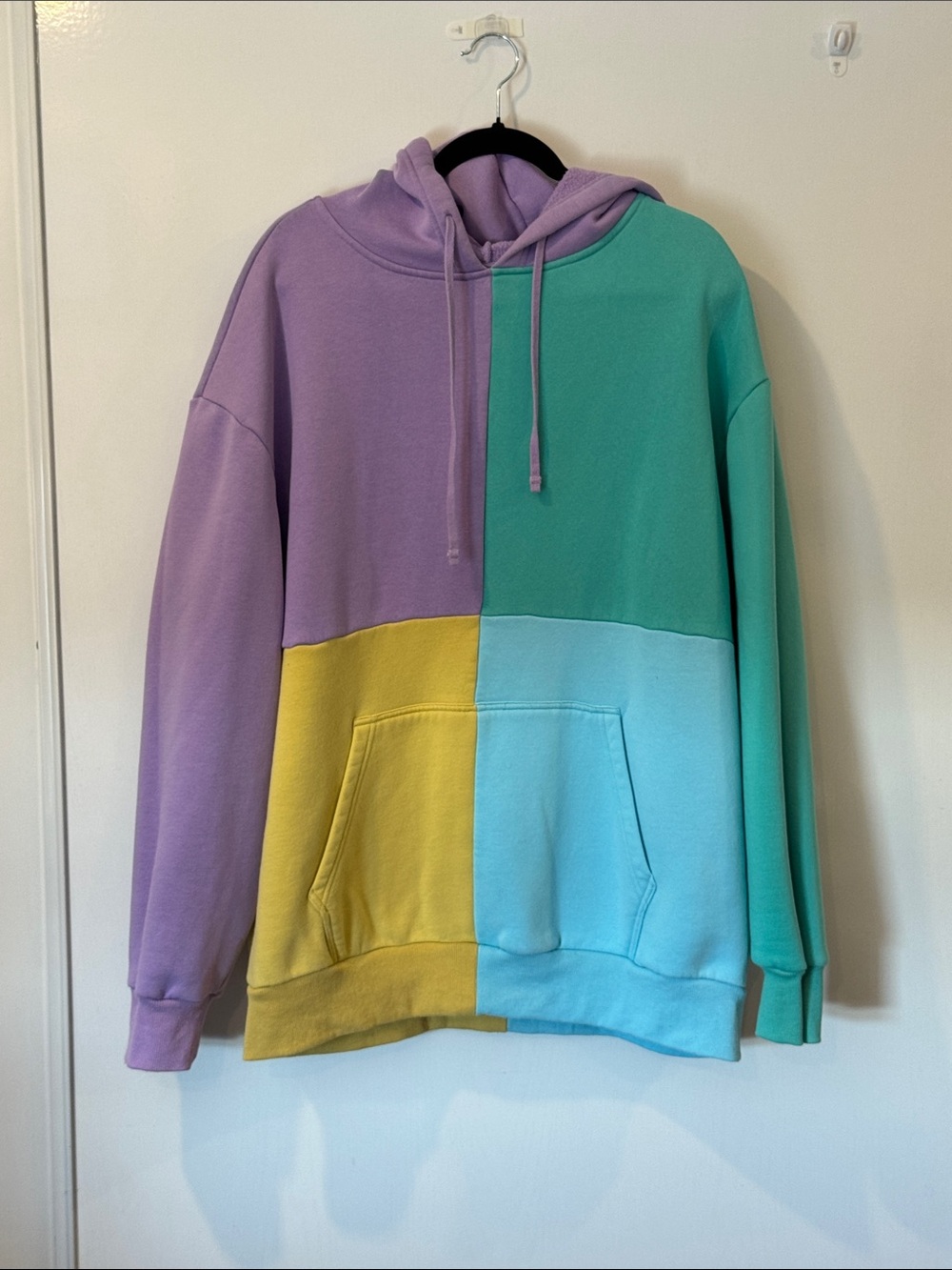 Fashion Nova Men Lavender & Mint Colorblock Hoodie